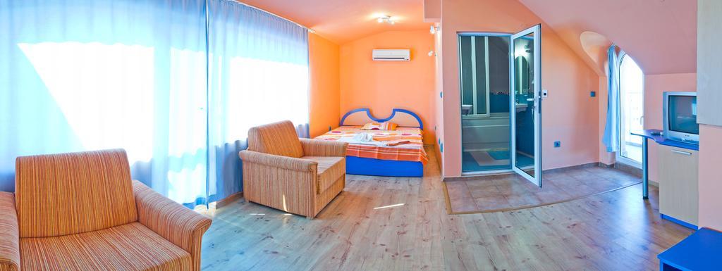 Dara Hotel Primorsko Eksteriør billede