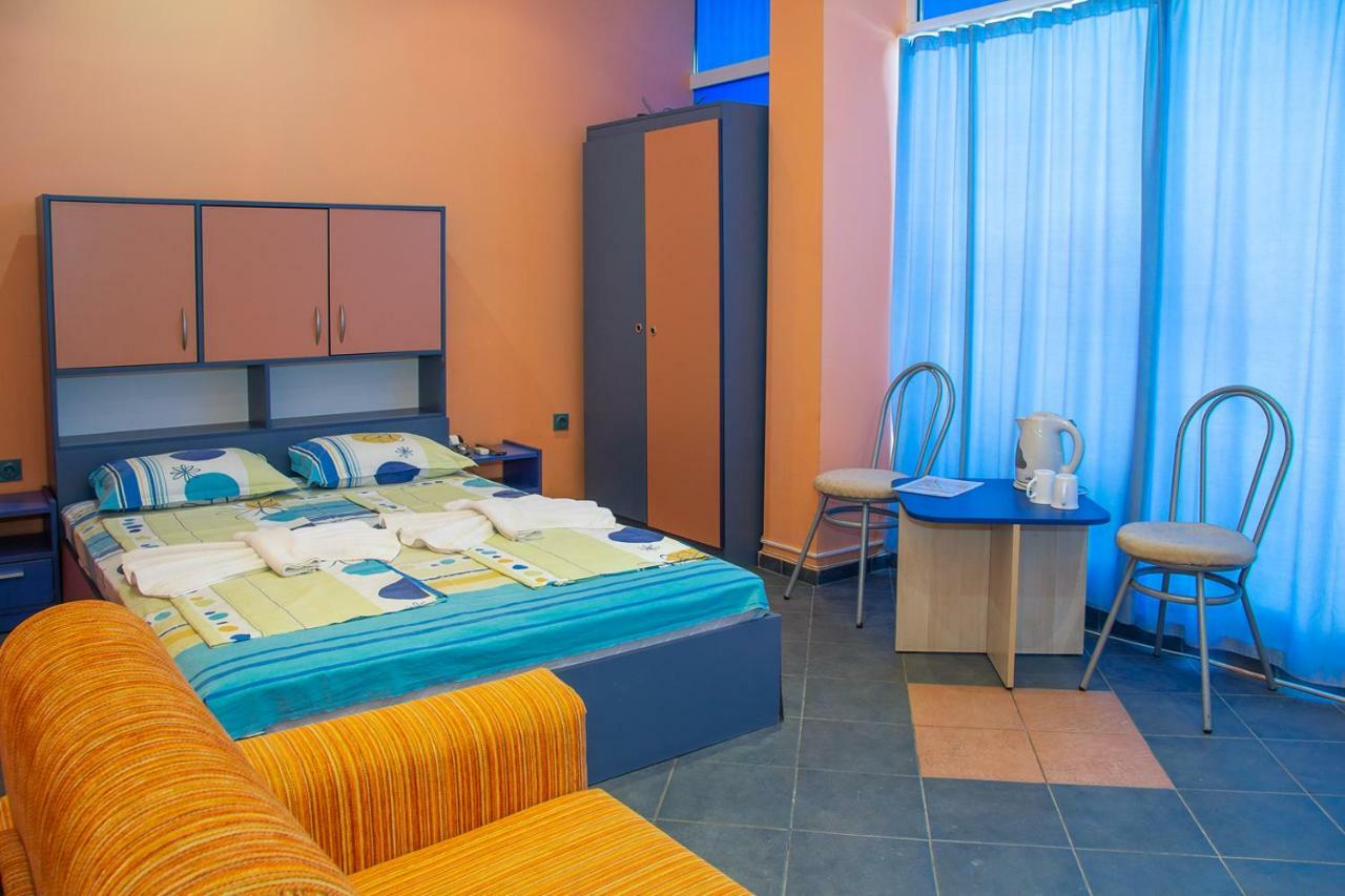 Dara Hotel Primorsko Eksteriør billede